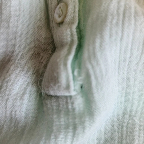 Women's Lace Tank - Picture 2 of 3